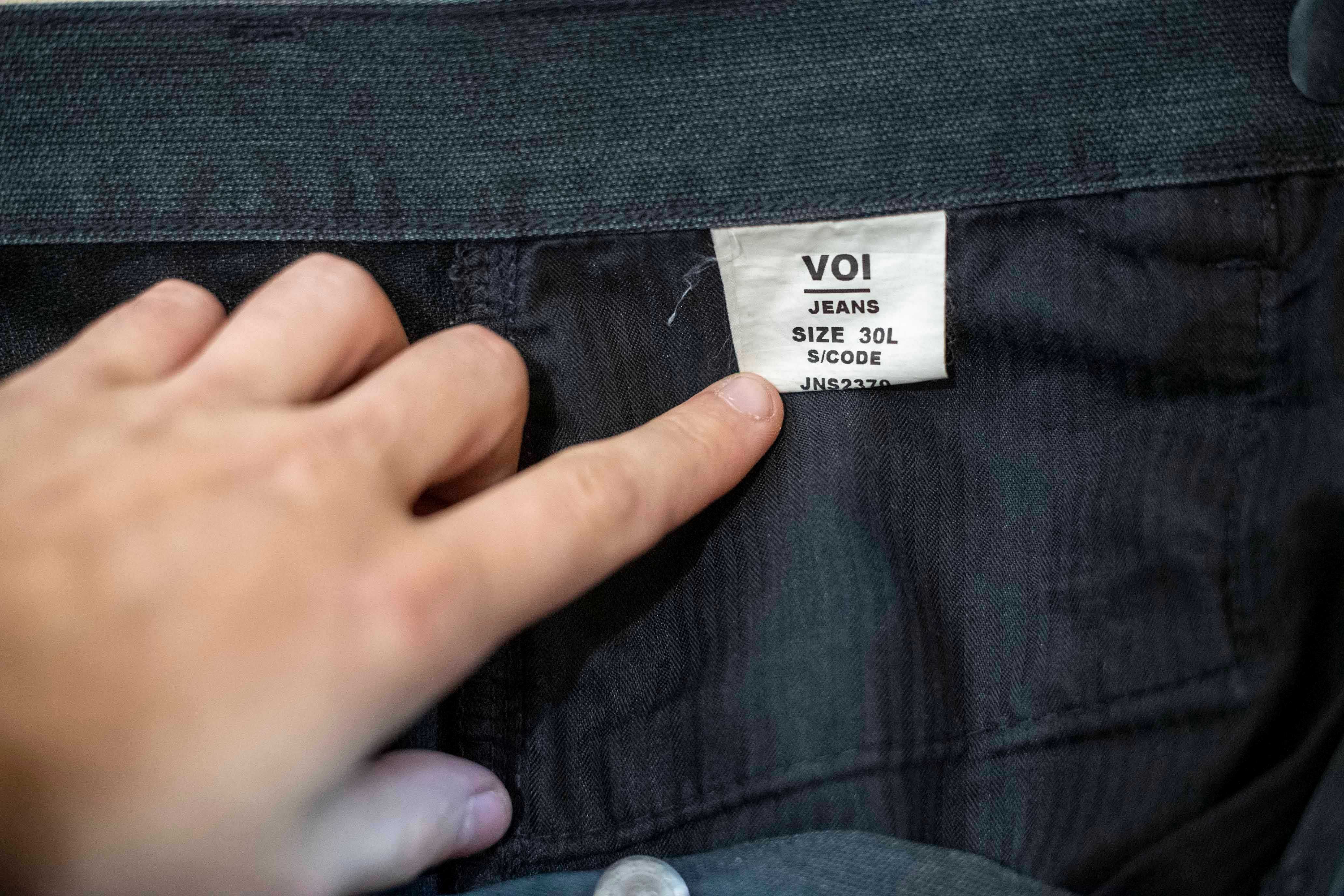 Klasyczne męskie spodnie jeansowe VOI Jeans rozmiar 30L