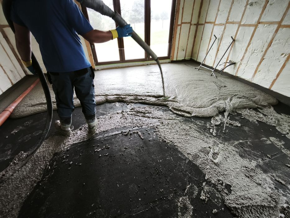 Wylewka anhydrytowa, płynny styropian, pianobeton, styrobeton, tynki