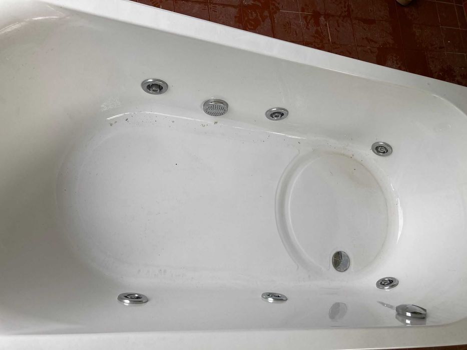Banheira de hidromassagem Nova