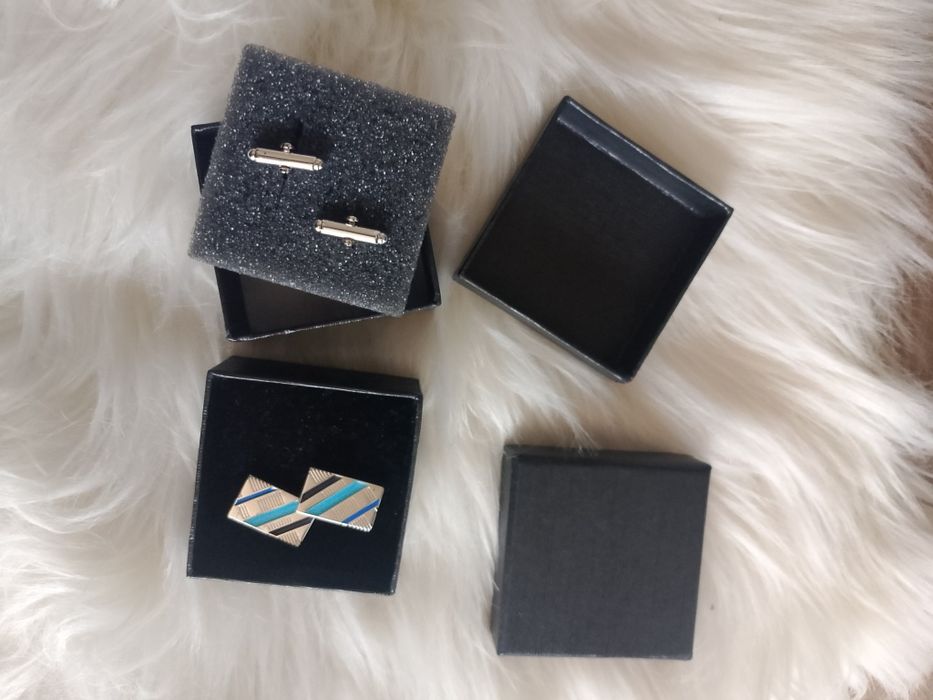 Spinki do mankietów dwa komplety