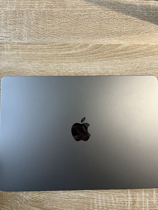 Apple MacBook Air 13 2022 M2 24Gb 512Gb