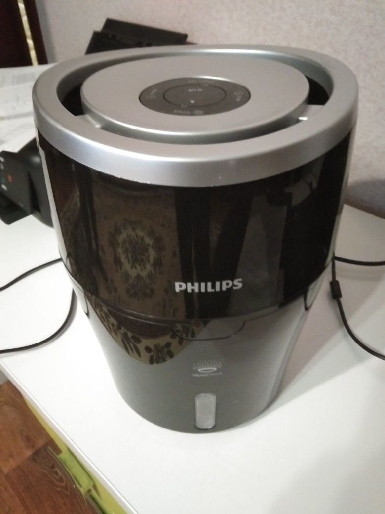 Увлажнитель воздуха Philips HU4813