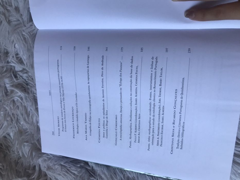 Livro Mitos literatura e arte-Mitos clássicos em Portugal Quinhentista