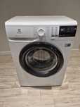 Pralka Electrolux Slim 1-6 kg