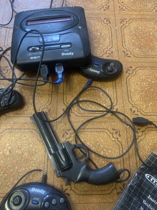 Продам приставку  Saga