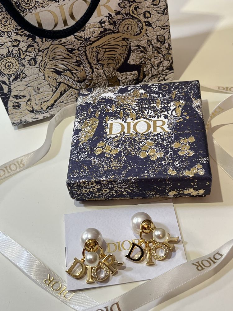 Dior kolczyki zlote z opakowaniami