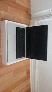 Laptop Apple MacBook MR7J3D/A