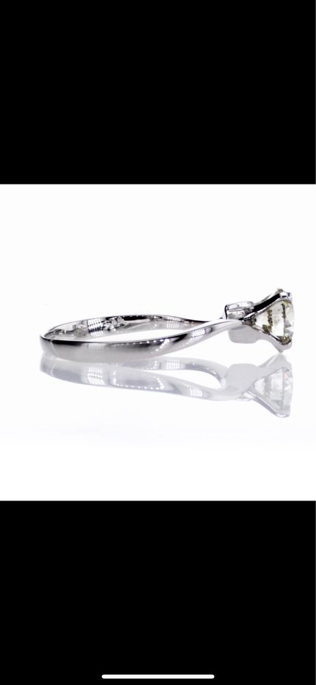 Anel de noivado em ouro branco com diamante natural certificado