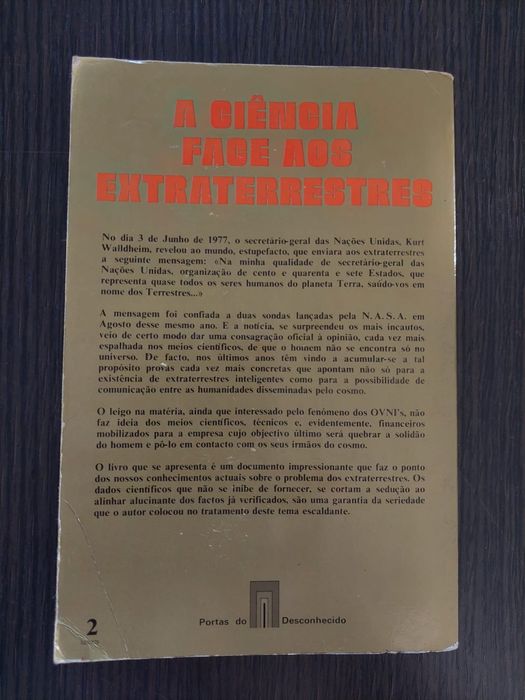 Livro sobre extra-terrestres