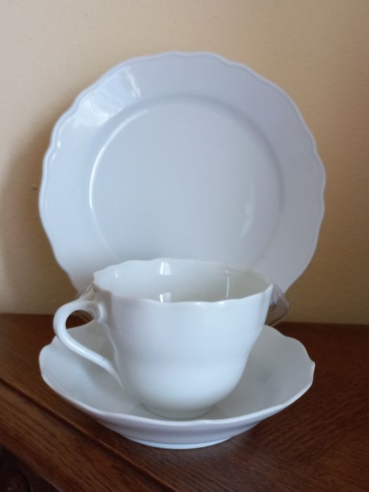 Porcelanowa filiżanka (trio) - zestaw śniadaniowy Hutschenreuther