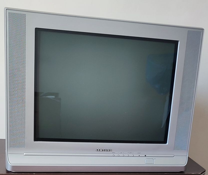 Телевизор Samsung 52 см