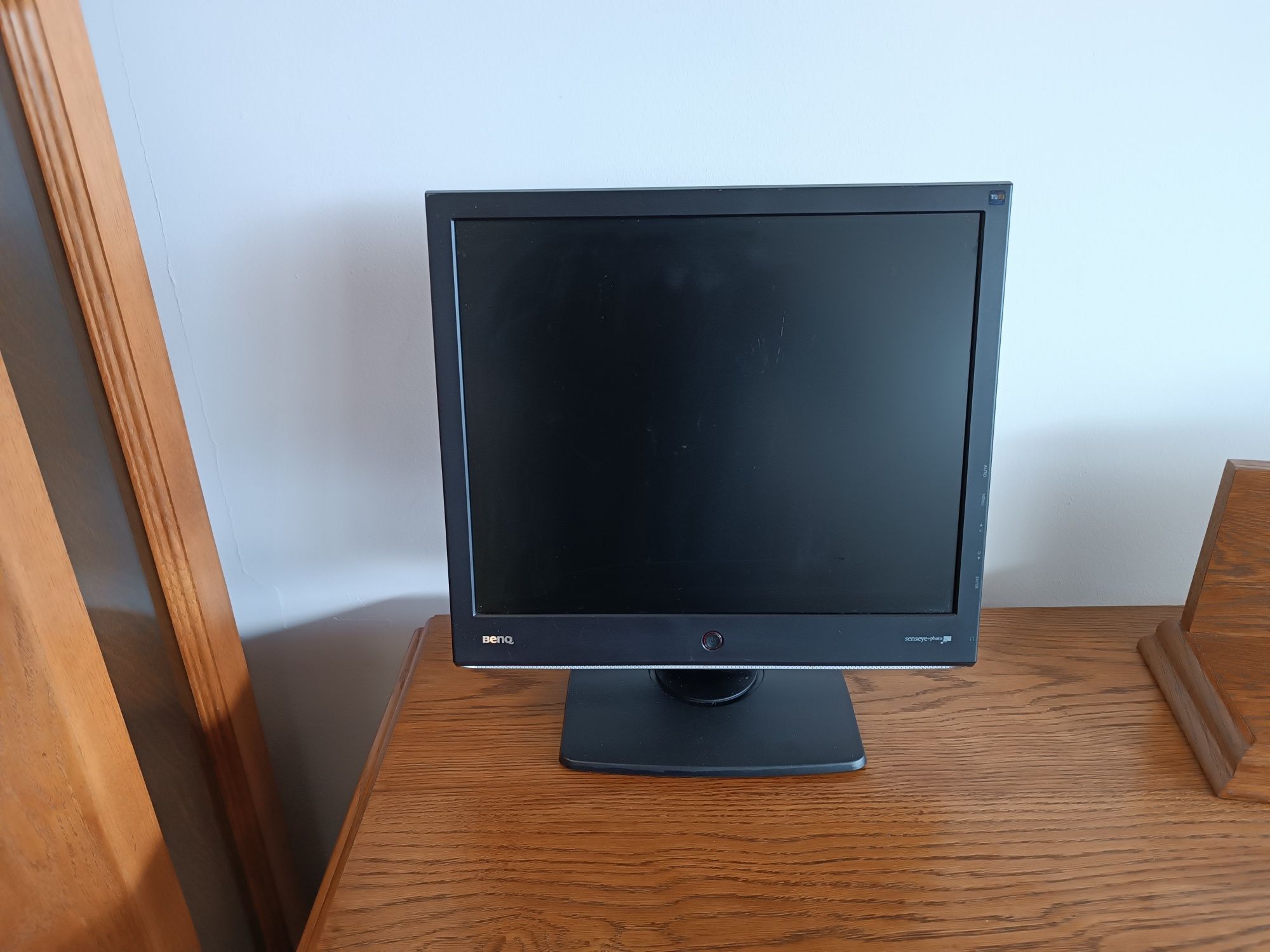 Monitor LCD BenQ  100% sprawny - okazyjnie