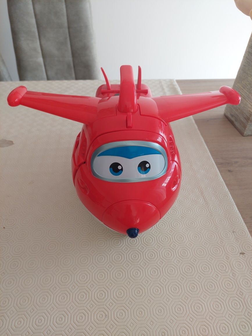 Avião Super Wings Jett