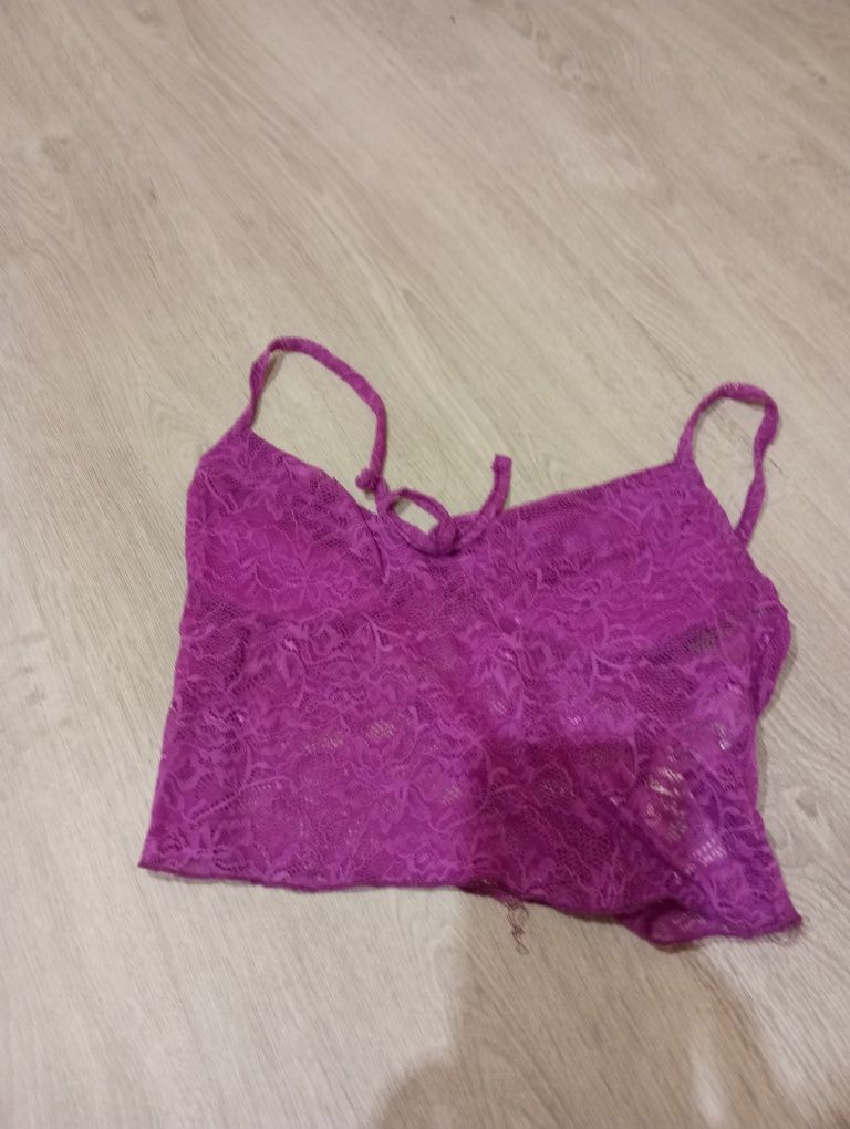 Topik  damski Bershka
