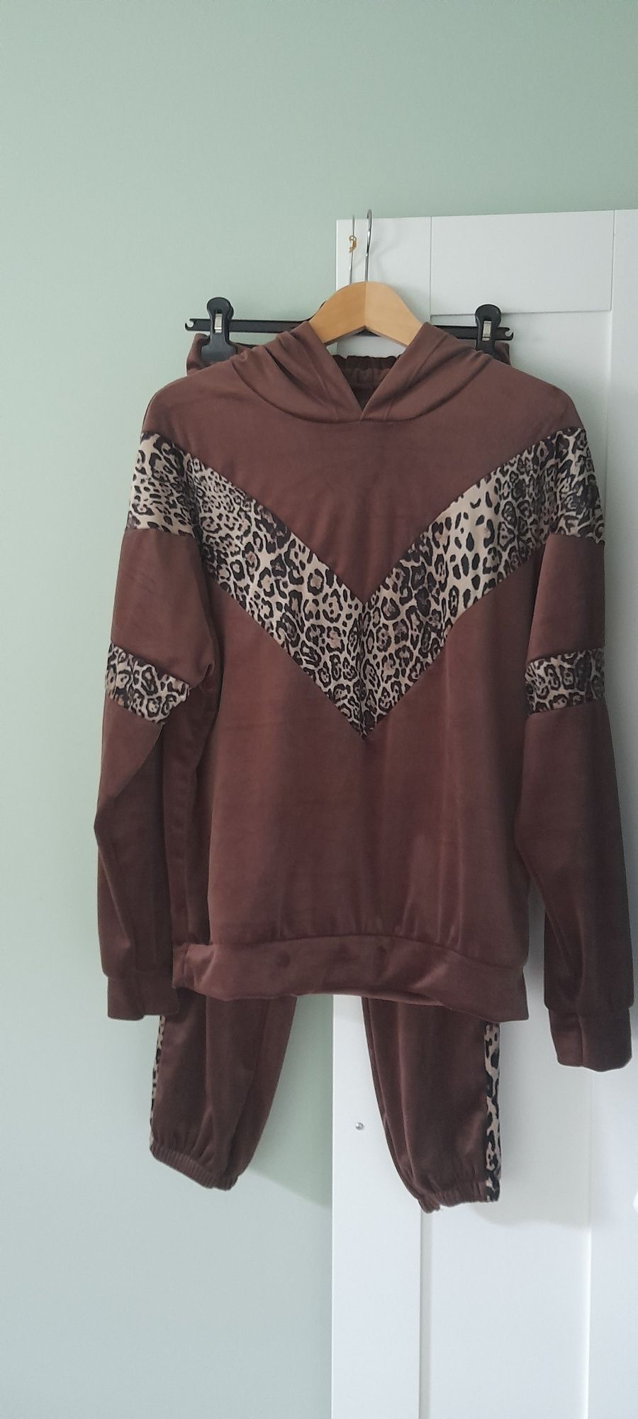 Dres  panterka welur