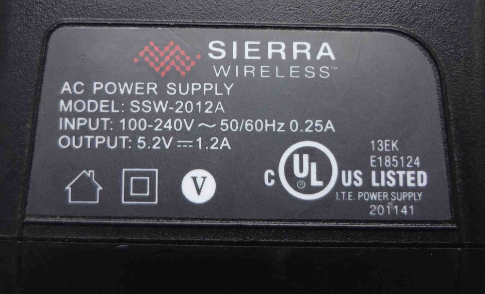 Зарядное устройство Sierra 5.2V 1.2A SSW2012A адаптер