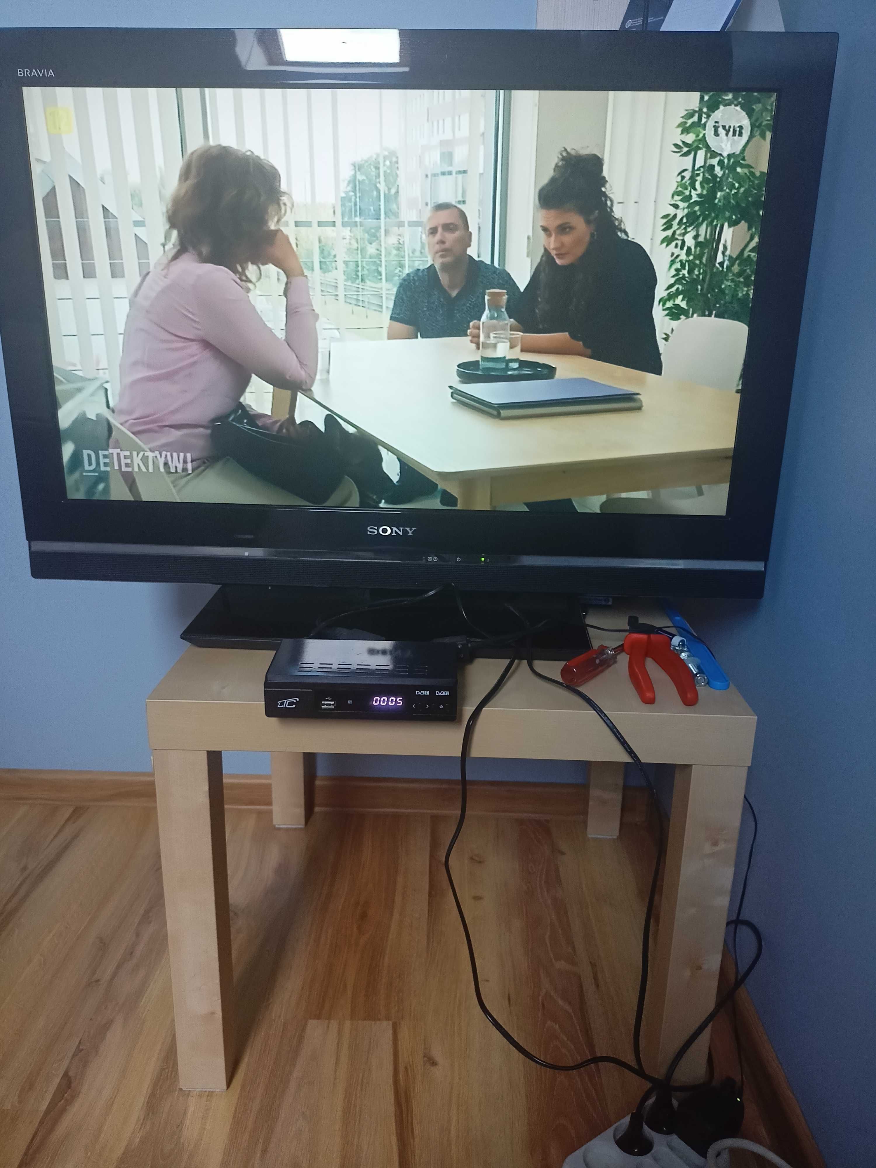 Telewizor SONY BRAVIA 32" + dekoder DVB-T2