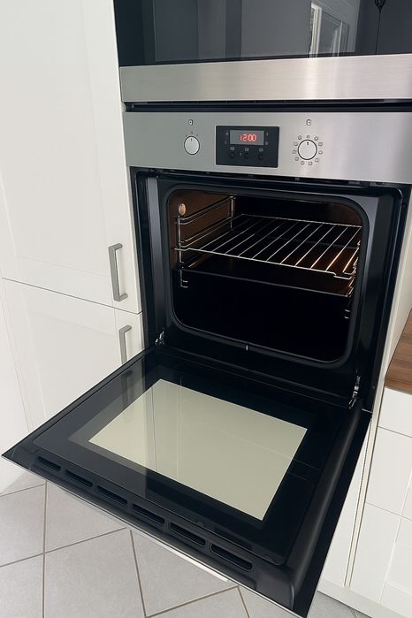 Kuchnia Ikea kompletna z sprzetem AGD ( Smeg Simens Miele )