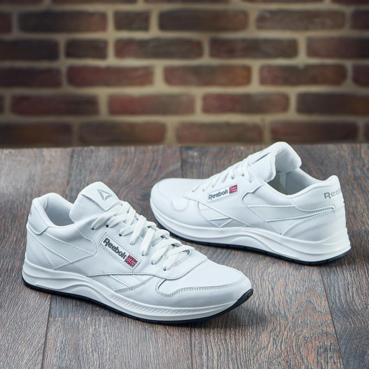 Кроссовки Reebok 40-45 кожа