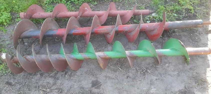 Продам шнек комбайна Джон Дір