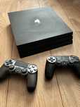 Playstation 4 pro, 2 pady