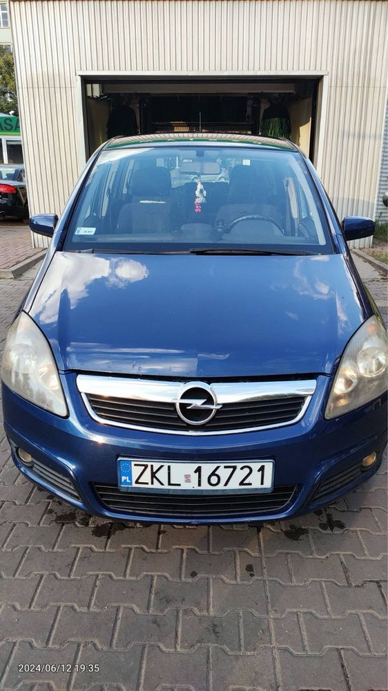 Zafira w bardzo zadbanym stanie. 1.9 cdti 150 KM