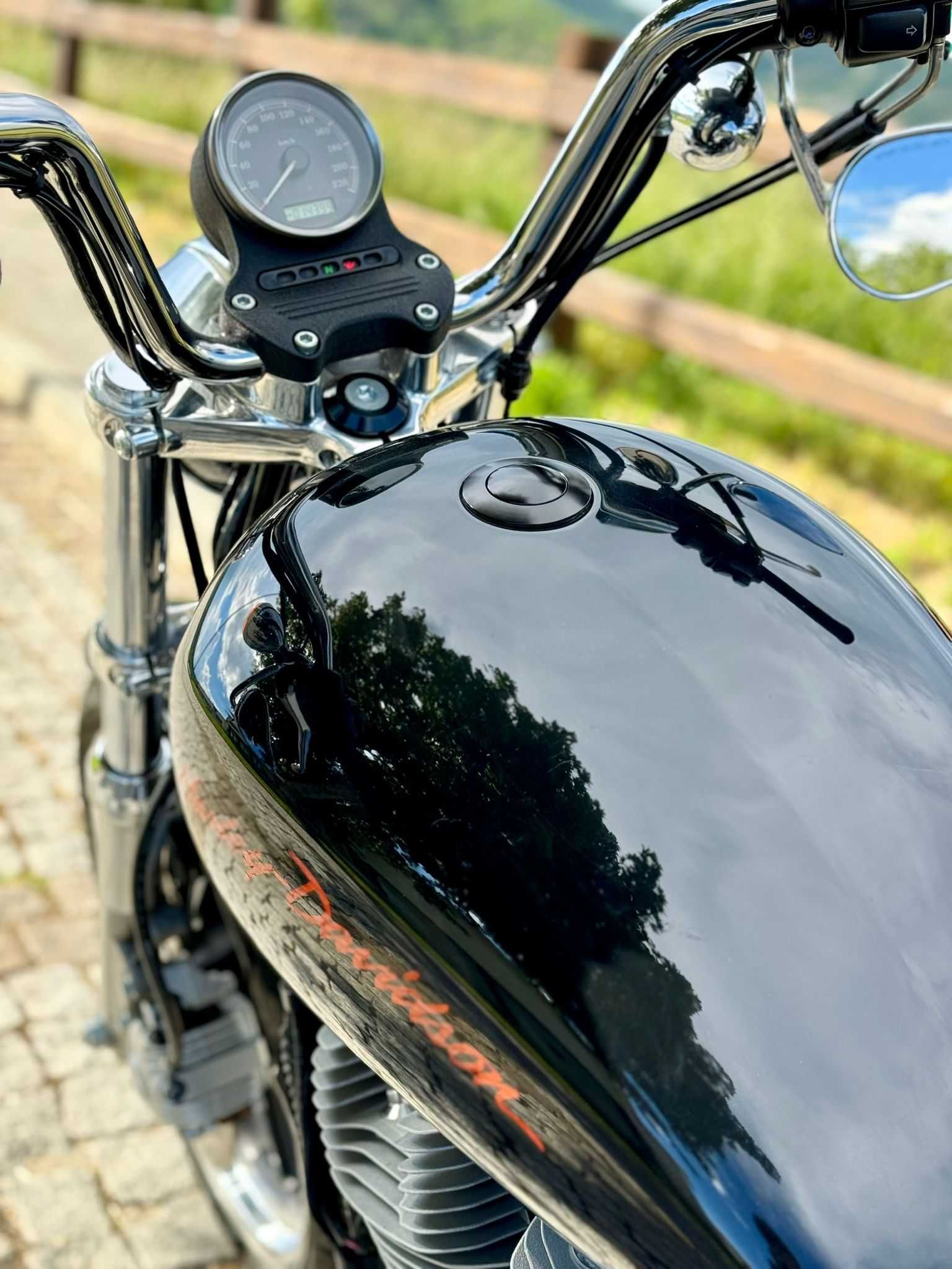 Harley-Davidson XL883L Superlow