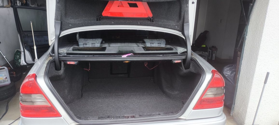 Mercedes 220d aptour full extras