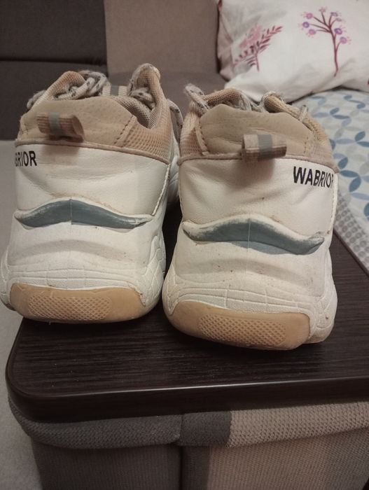 Продам кросовки для дівчинки