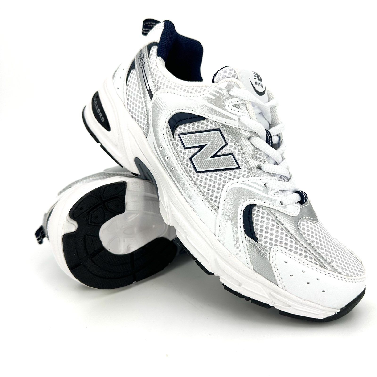 Знижка до  30. 05. Кросівки nb 530 new balance silver White жіночі чол