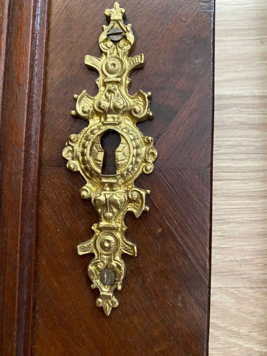 Drzwiczki Drzwi od starej bieliźniarki, bieliźniarka