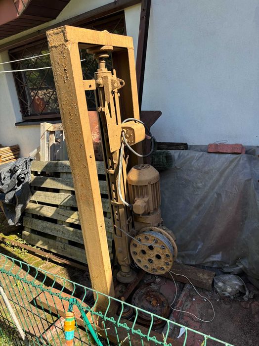 wciągarka budowlana z silnikiem