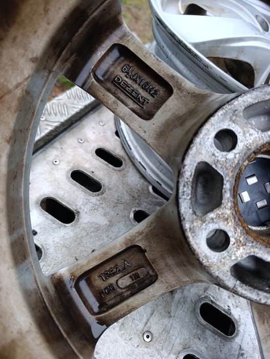 Meriva B Astra H felgi aluminiowe 16 cali ładny stan  5x110