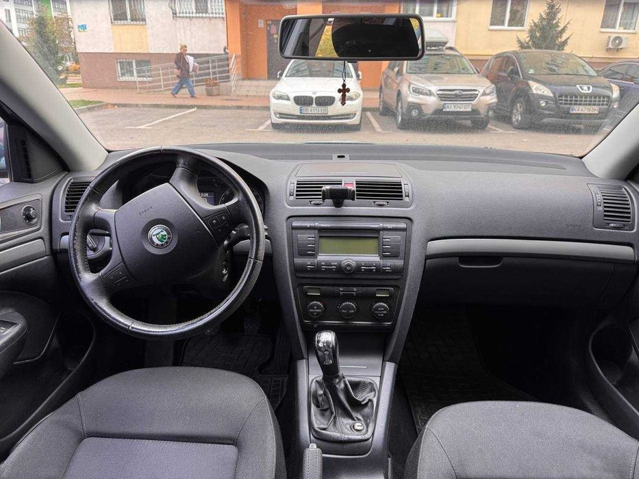 Продам автомобіль Шкода