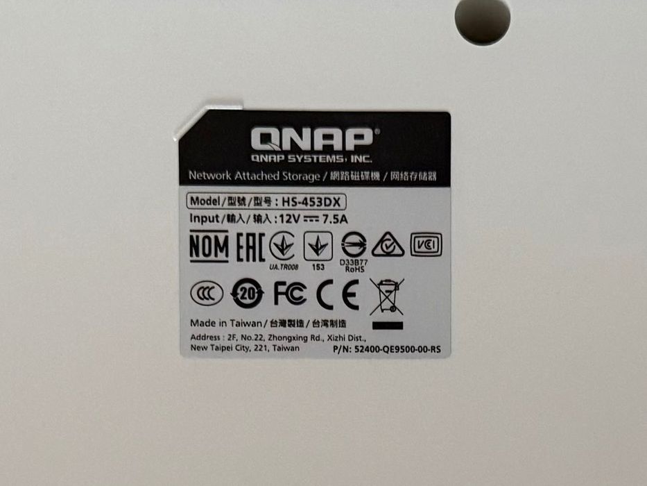 Qnap HS-453DX 4GB RAM NAS HDMI 4k 10GbE