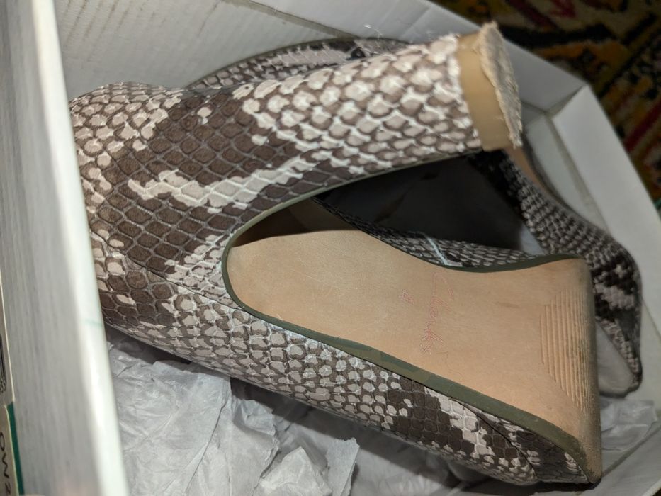 Туфли кожаные женские