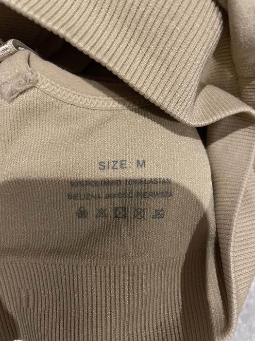 Biustonosz do karmienia / M