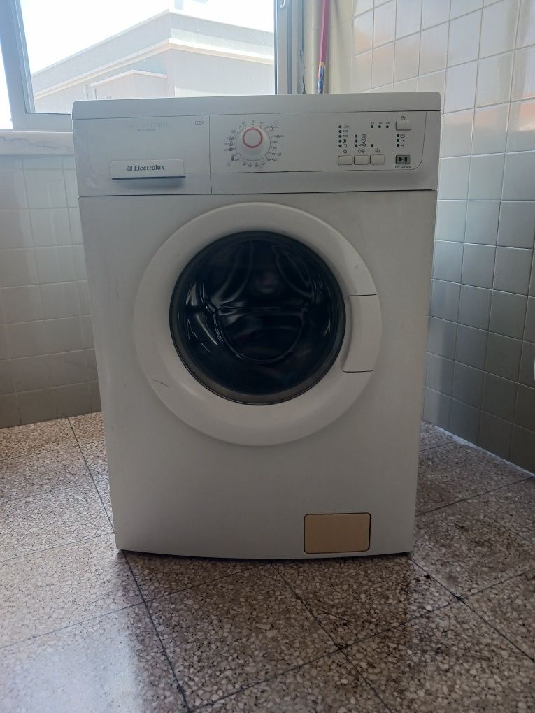 Máquina de lavar roupa