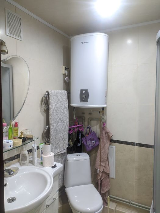 1-кімн. кв., вул. Грушевського, Світло не вимикають!