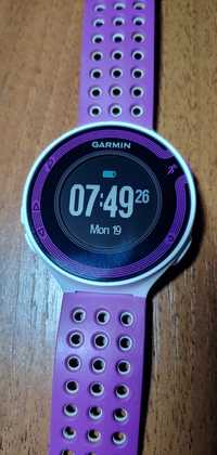 Спортивные часы garmin forerunner 220