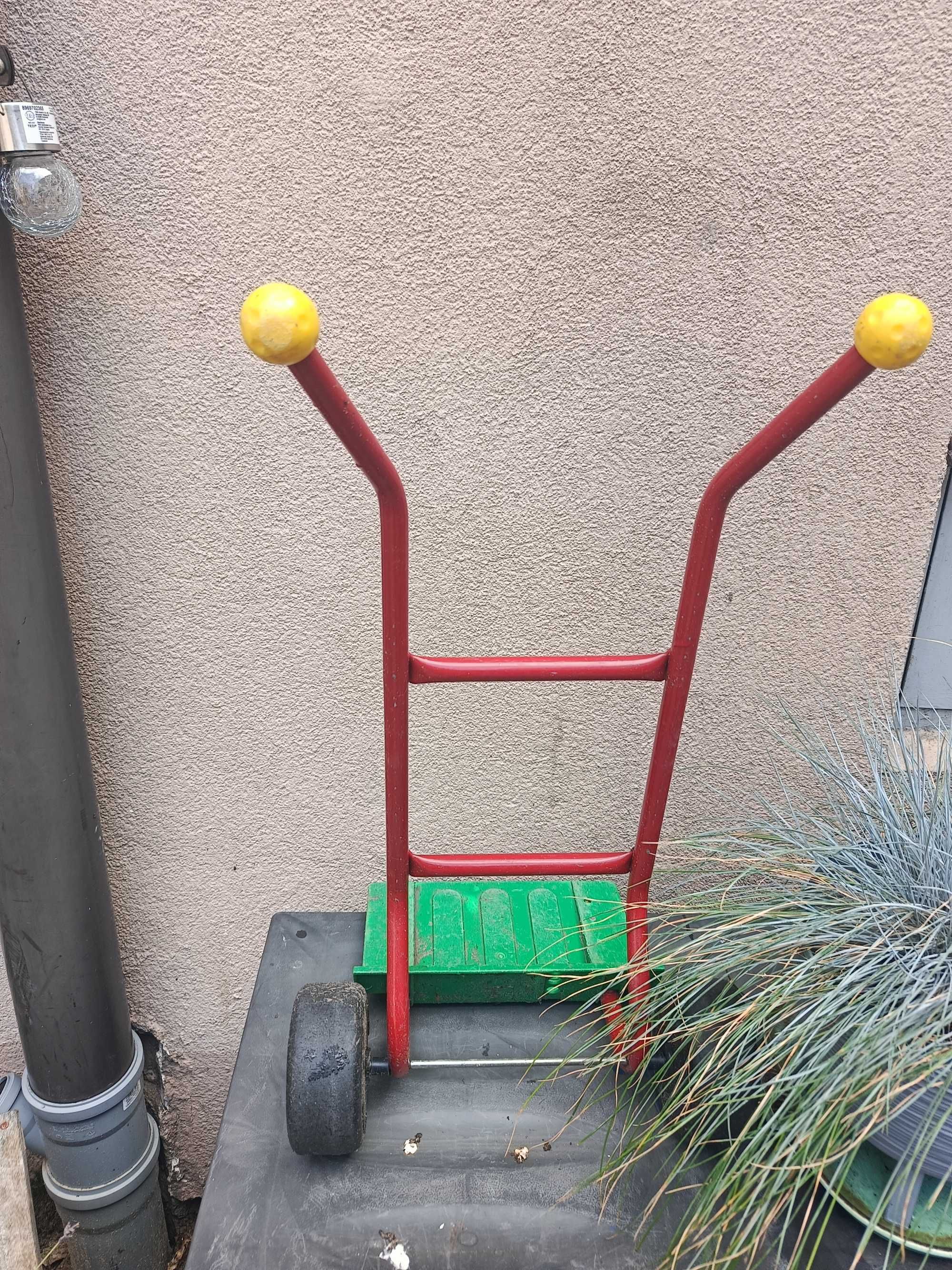 Wózek transportowy dla dzieci – taczka