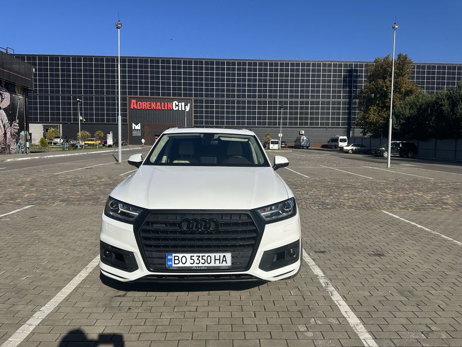 Продам AUDI Q7 2018