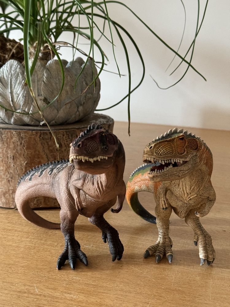 Figuras dinosauros Matel