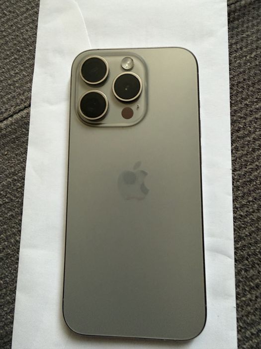 Iphone 15 pro naruralny tytan 128 GB