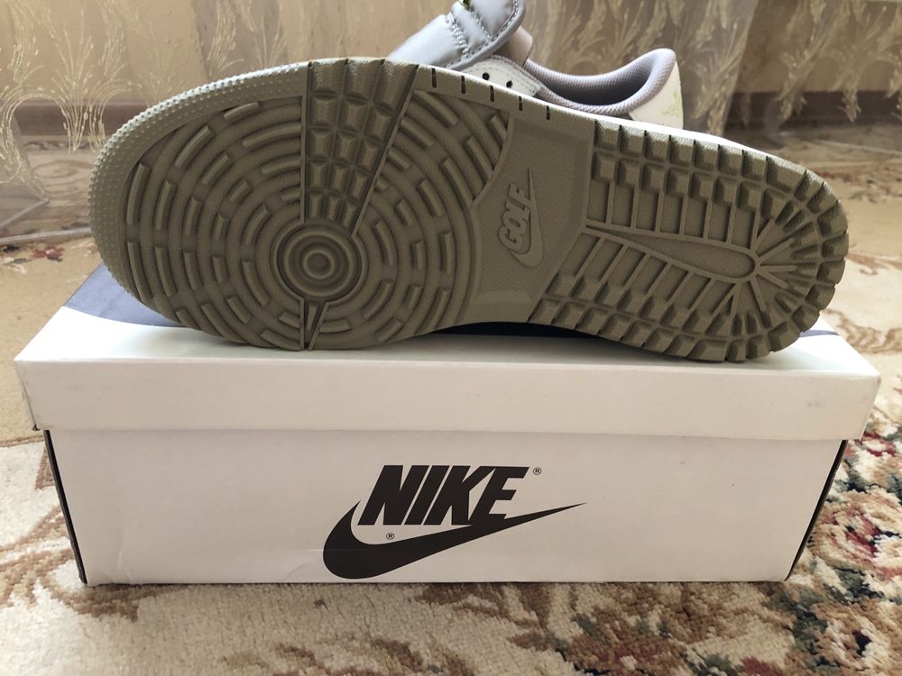 Кросівки Travis Scott air Jordan 1 low golf оригінал під замовлення