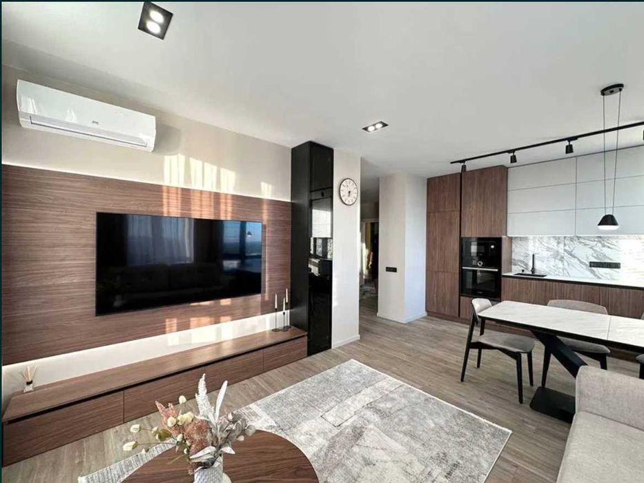 ЖК Славутич! 2 окремі спальня + кухня-студія! Видова!