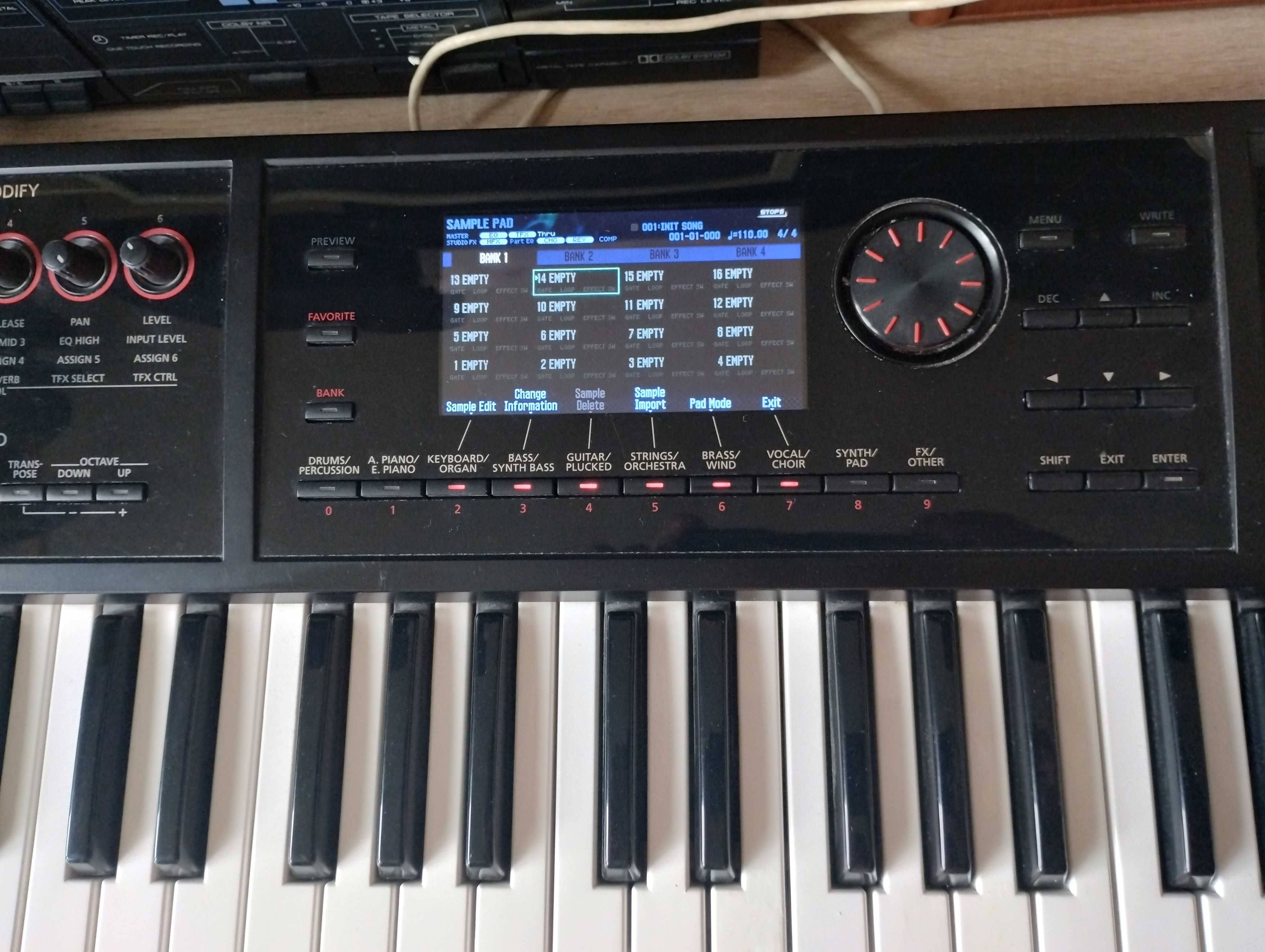 Syntezator/Workstation Roland FA06