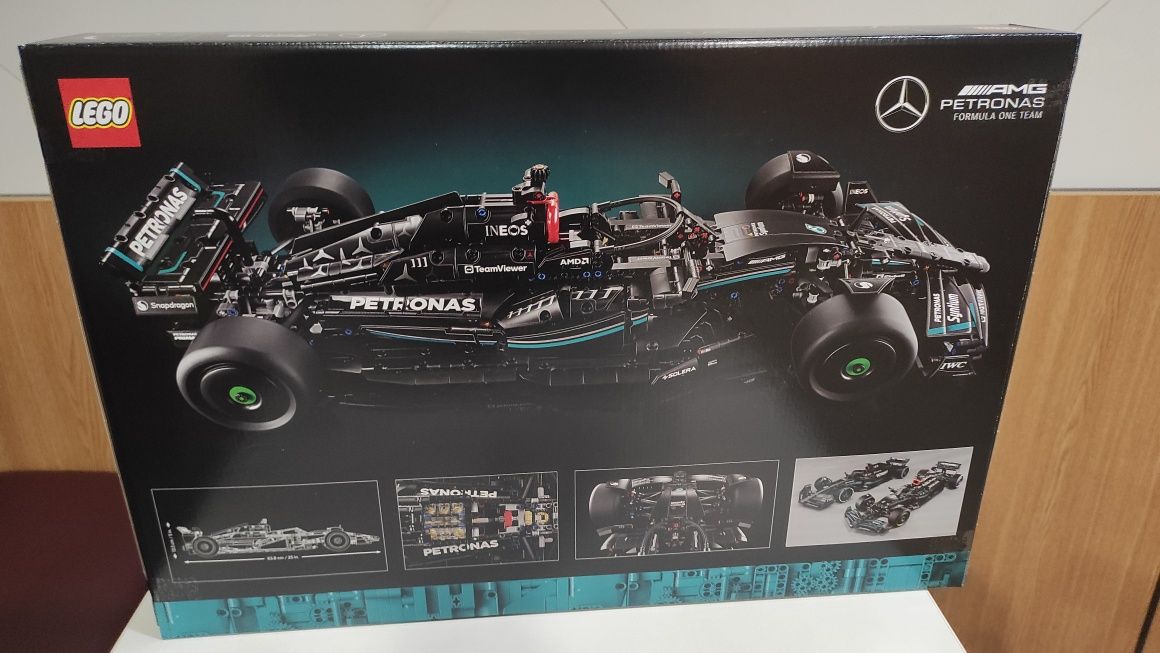 Конструктор LEGO Technic 42171 Mercedes-AMG F1 W14 E Performance