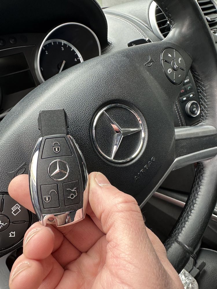 Виготовлення ключів Mercedes-Benz від 800 гр