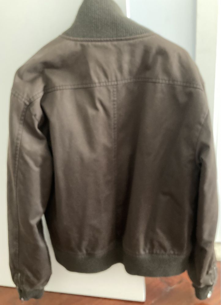 Blusão (Bomber Jacket)